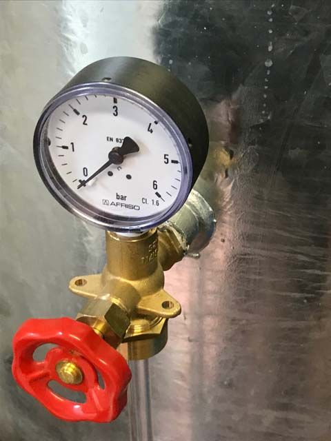 Installation Druckwasserkessel